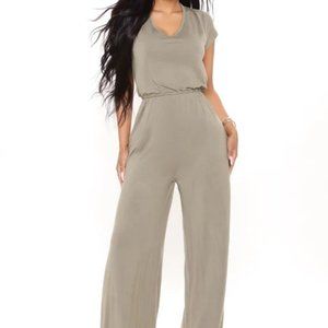 NWT FASHION NOVA Mischa Short Sleeve Jumpsuit - Olive Sz Small